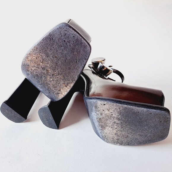 Louis Vuitton Runway Brown Leather Mary Jane Platform Pumps Size 37 / US 7 - Picture 14 of 16